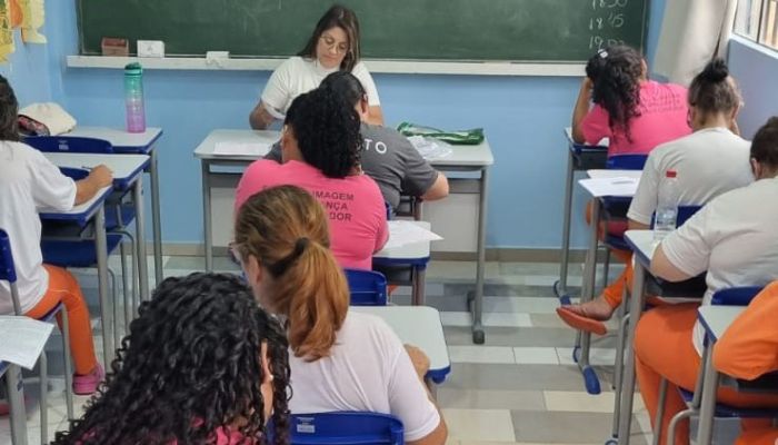 Mais de 2,5 mil pessoas privadas de liberdade fizeram o Enem no Paraná esta semana